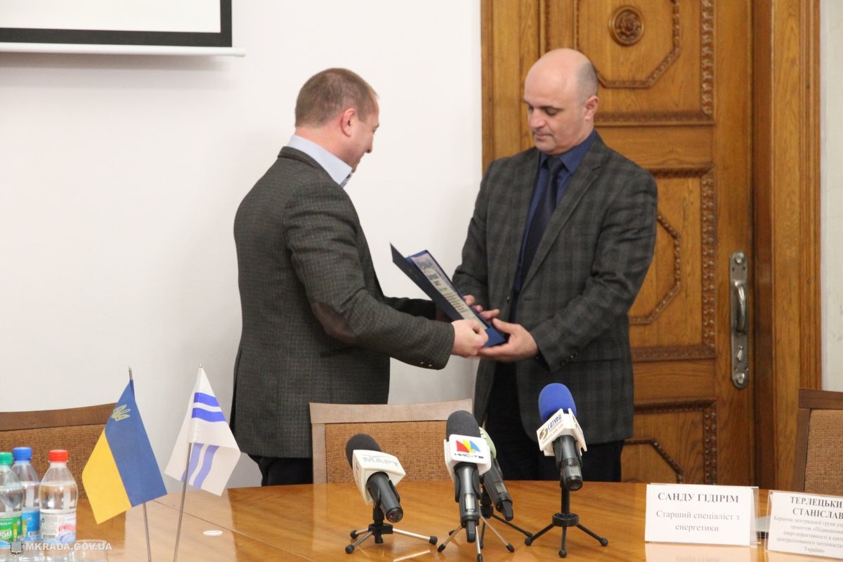 ����: 0512.com.ua