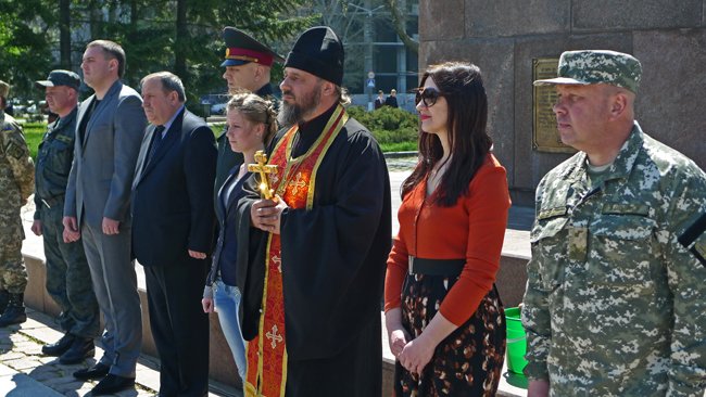В Николаеве новобранцев торжественно отправили на службу в Нацгвардию (ФОТО+ВИДЕО) (фото) - фото 5