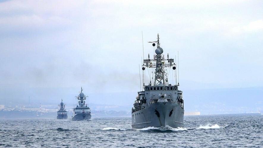 рф вивела у Чорне море два кораблі