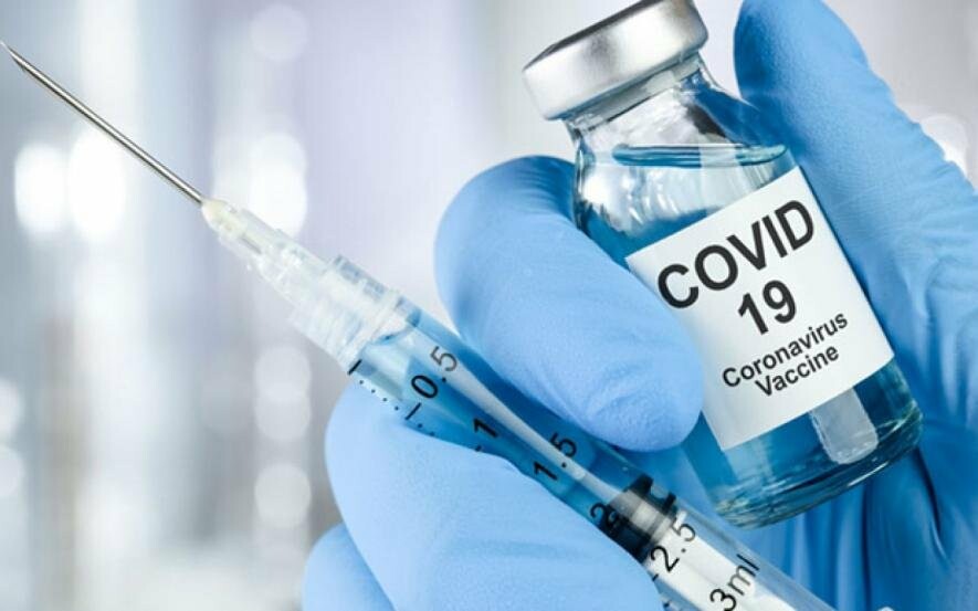 В Україні не будуть припиняти вакцинацію проти коронавірусу