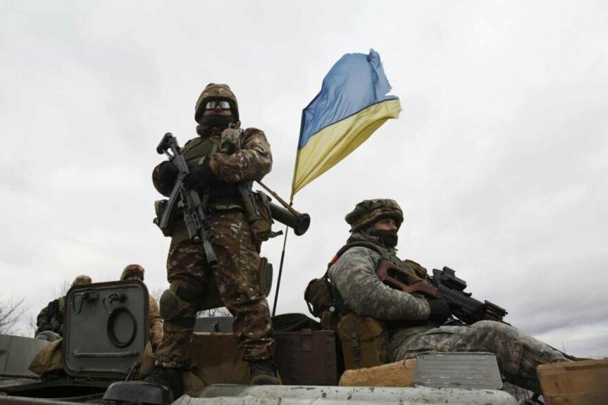 Українські захисники завдали ударів по складам боєприпасів, опорному пункту та скупченню ворожої сили і техніки в районі Снігурівки
