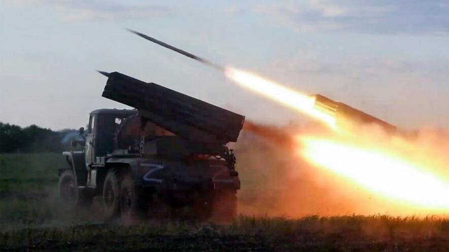 Пошкоджено житлові та багатоквартирні будинки: рашисти знову завдали артилерійських ударів по населеному пункту Очаківської громади