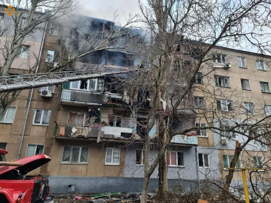 У миколаївських лікарнях знаходяться 356 постраждалих від атак окупантів 