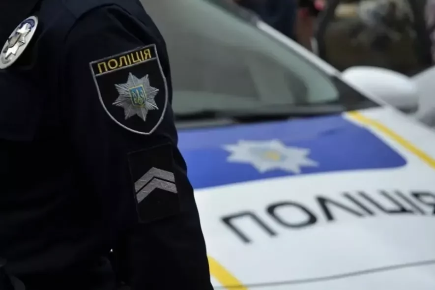 У Миколаєві чоловік побив поліцейського
