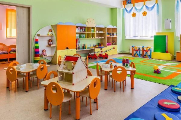 У Миколаєві до середини літа планують відкрити 27 дитячих садків з захисними уриттями