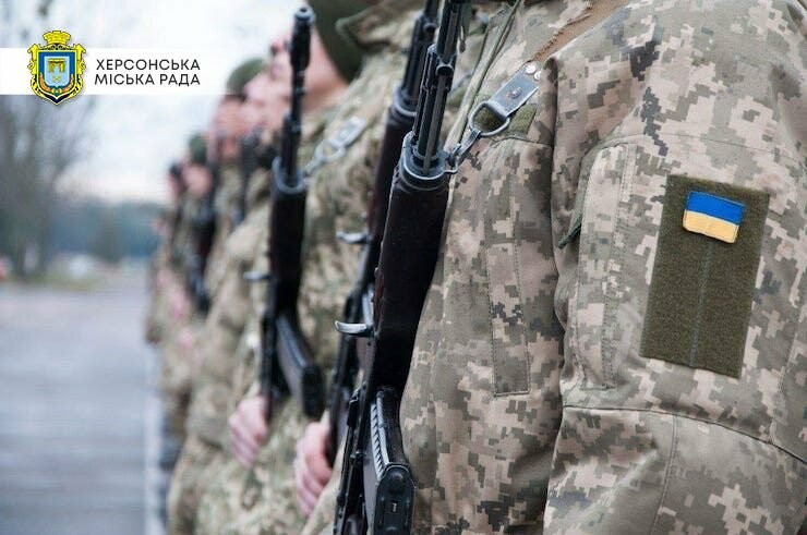 На півдні обстановка напружена: ворог обстрілює цивільні об'єкти, натомість сили оборони України ліквідували сорок окупантів