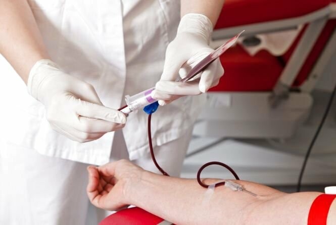 Донорство крові: у Миколаєві особливо потребують людей із негативним фактором