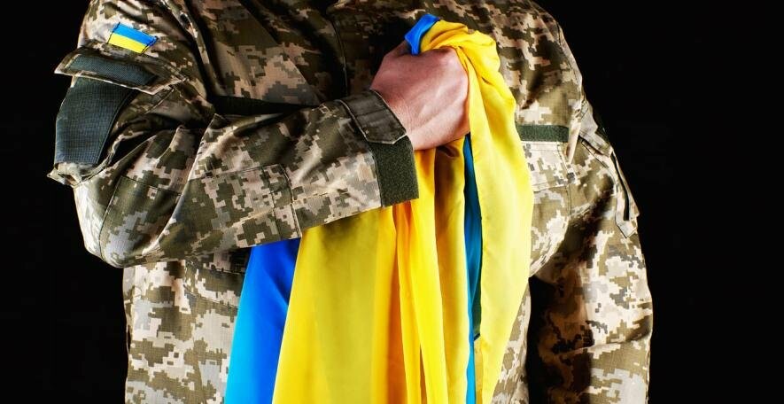 Миколаївські депутати прийняли програму підтримки військових та їх родин 