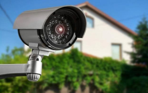 СБУ закликає власників вуличних вебкамер припинити онлайн-трансляції | Новини