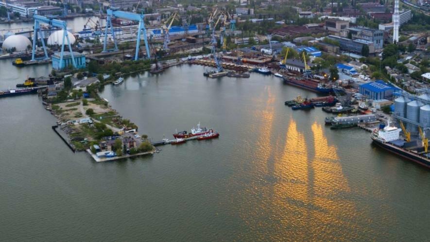Двадцять дев'ять іноземних суден готуються вийти з миколаївських портів