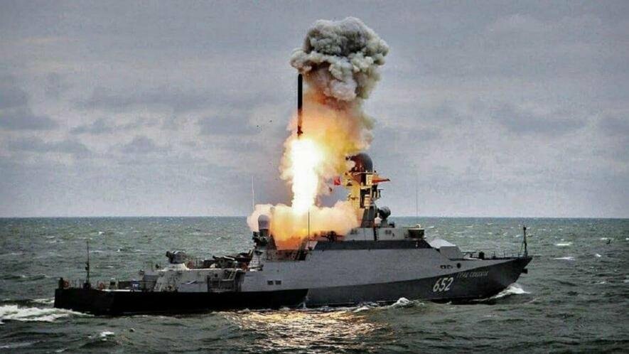 Ворог маневрує в Чорному морі: На бойовому чергуванні лишилося 2 ракетоносії