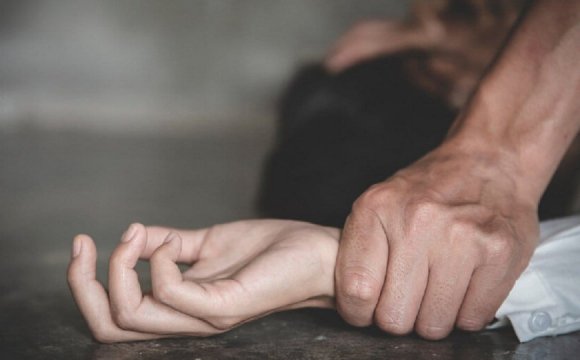 На Миколаївщині засудили чоловіка, який зґвалтував 15-річну дівчину