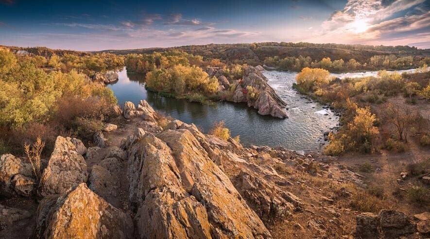 На Миколаївщині незаконно передали у приватну власність землі 