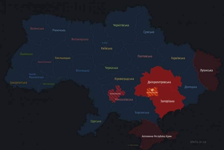 На Миколаївщині оголошено повітряну тривогу, а Кім попереджає про можливі атаки з боку росіян 