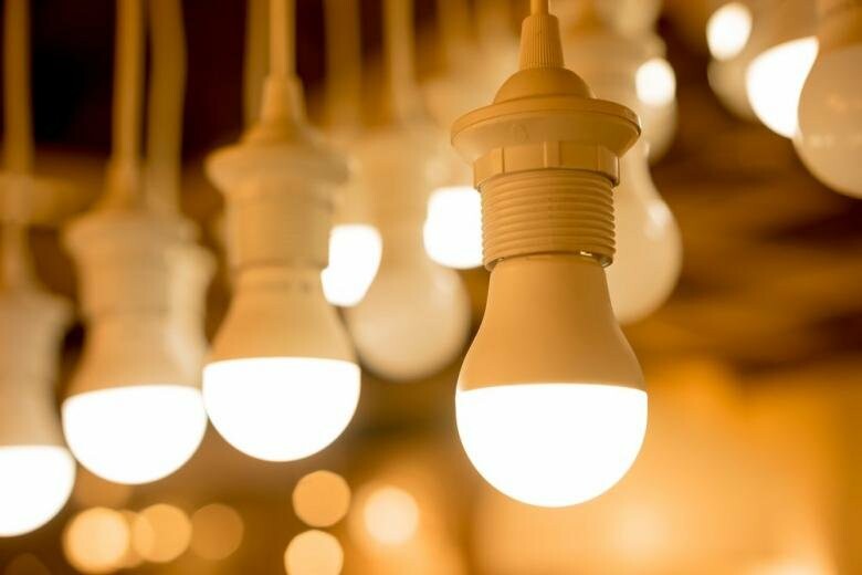 Обміняти старі лампи на LED можна буде і в селах України