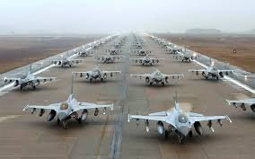 росія радісно звітує про успішні збиття F-16. Правда, Україна ще не отримала цих літаків