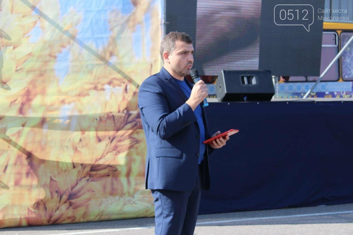 В николаевском аэропорту показали отремонтированную взлетну..., фото-2 В николаевском аэропорту показали отремонтированную взлетную полосу (ФОТО, ВИДЕО), фото-2