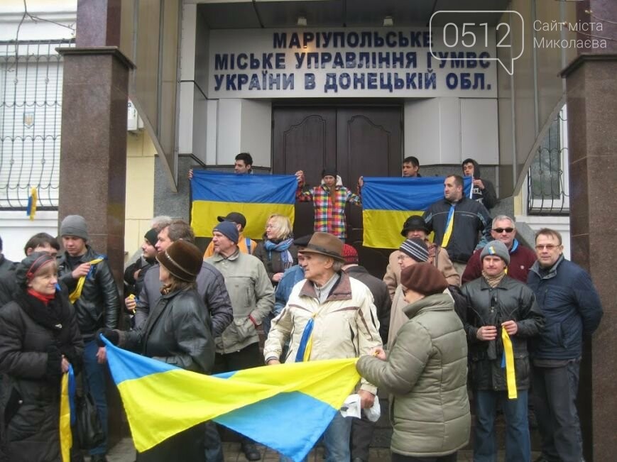 Годовщина захвата админзданий на востоке Украины: кто это д..., фото-7 Годовщина захвата админзданий на востоке Украины: кто это делал и почему (ФОТО), фото-7