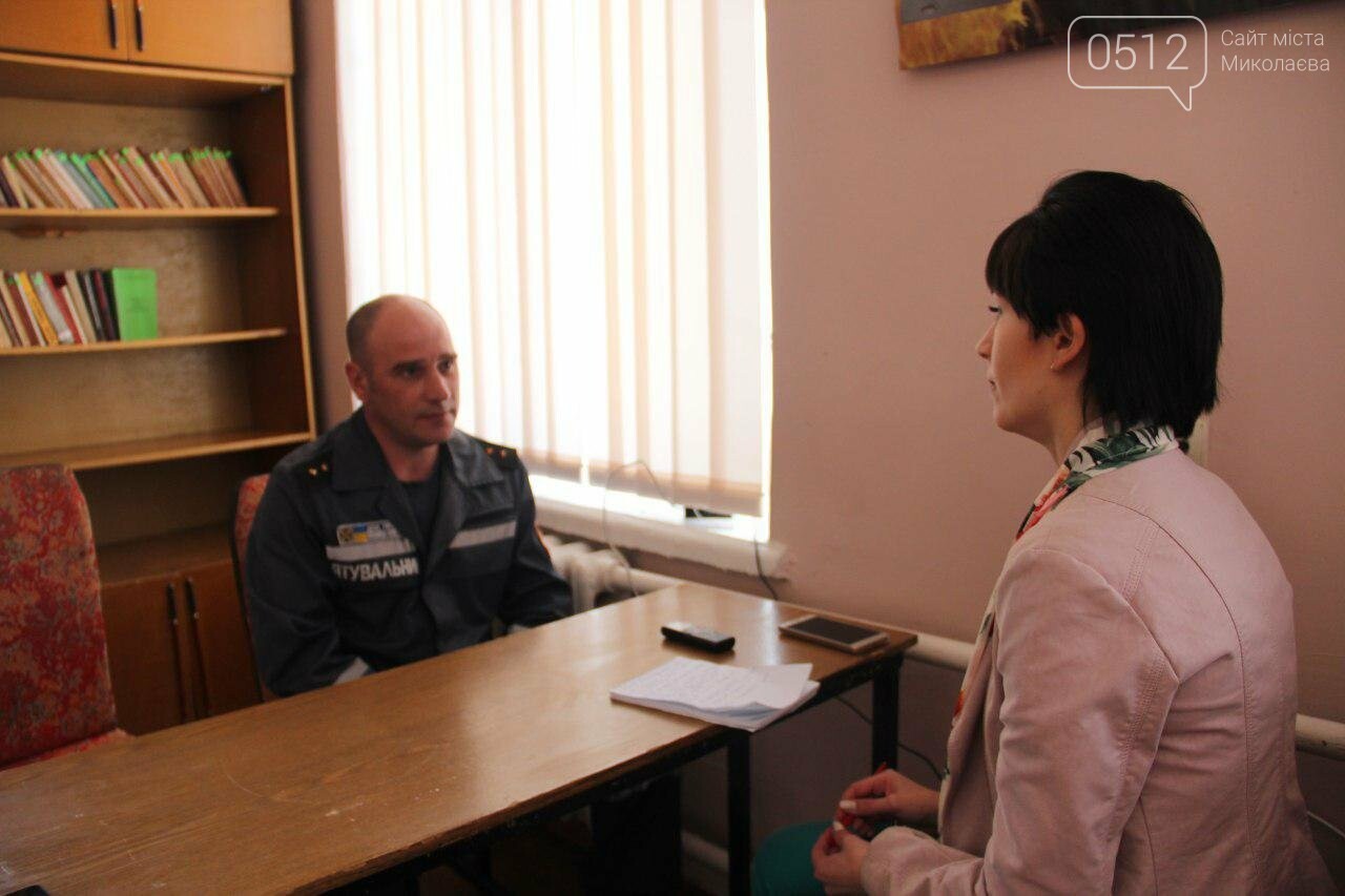 "Пожарный должен уметь все": интервью с командиром отделени..., фото-1 "Пожарный должен уметь все": интервью с командиром отделения Евгением Мезенцевым, фото-1