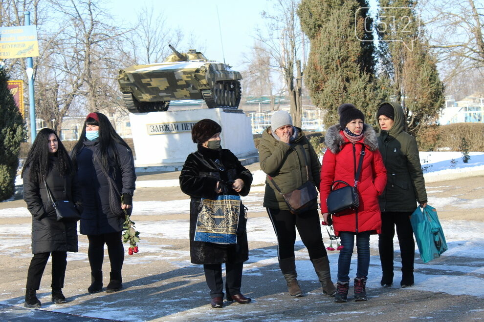 В Николаеве почтили память "киборгов", которые отдали свою жизнь защищая Донецкий аэропорт, - ФОТОРЕПОРТАЖ, фото-34