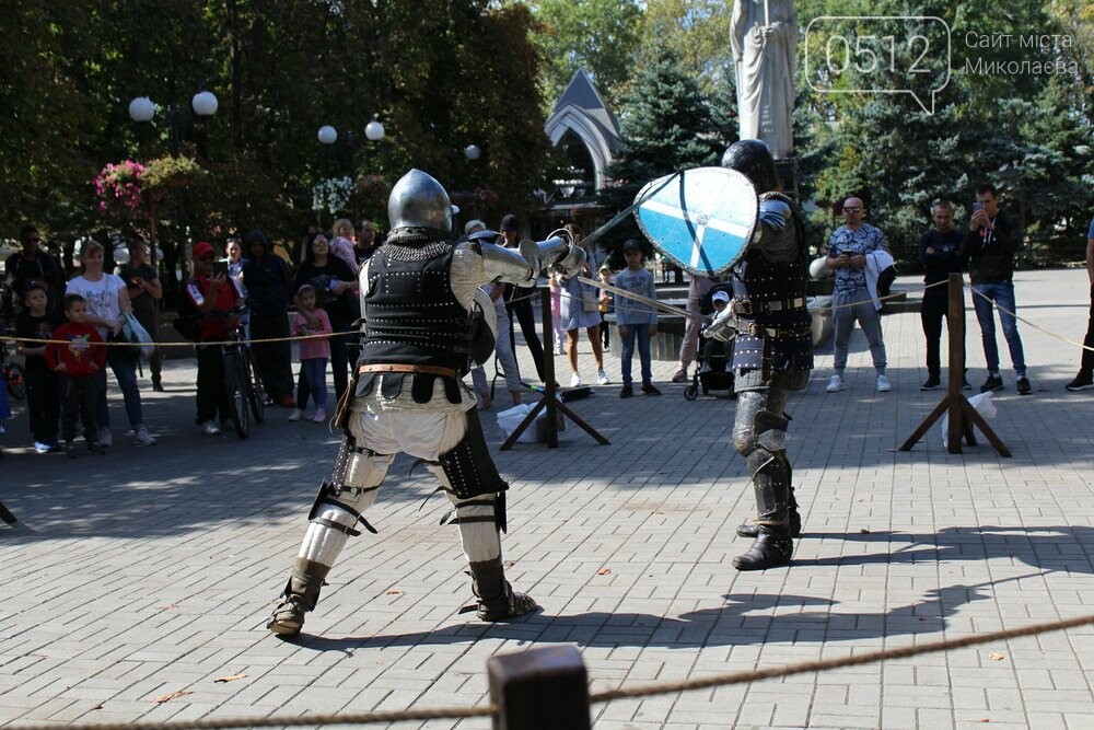 Николаев, Бой рыцарей Бой рыцарей