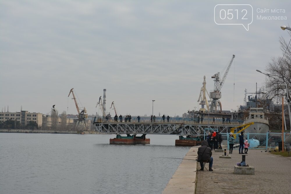 разводка мостов в Николаеве - выход "Переяслава"