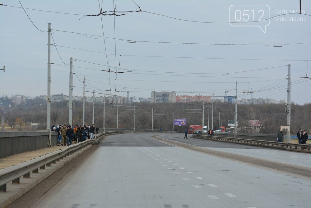 разводка мостов в Николаеве - выход "Переяслава"