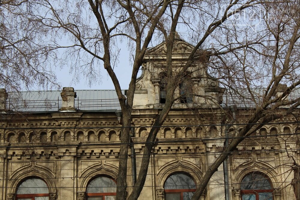 здание городского ломбарда