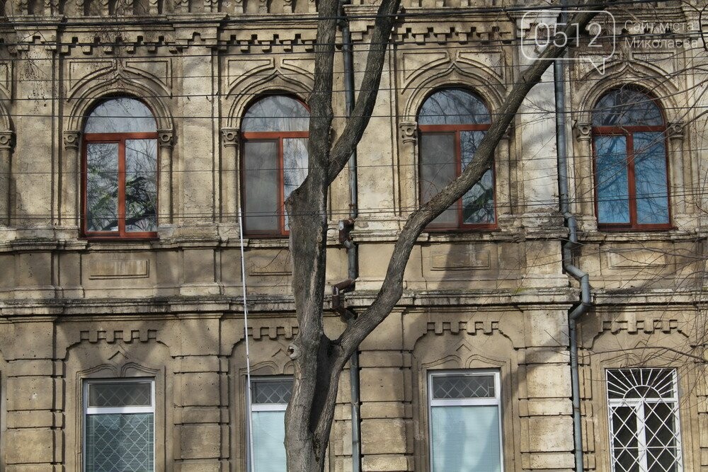 здание городского ломбарда