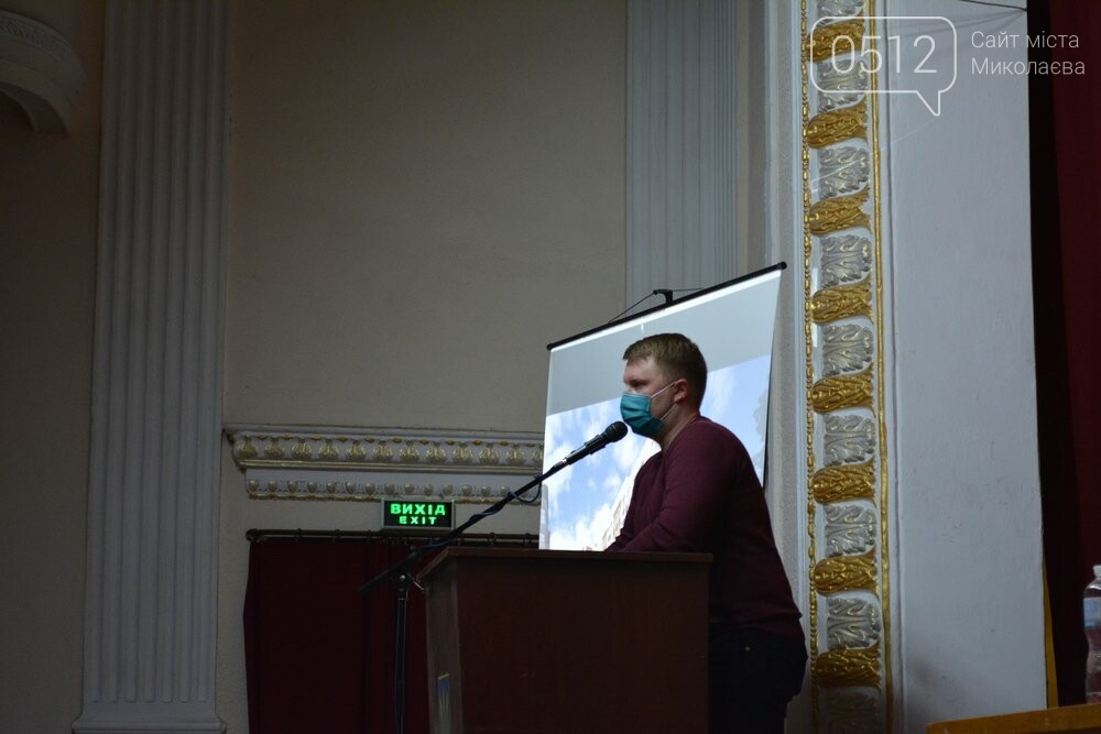 общественные слушания по вопросу застройки жилыми домами пустыря в районе Сухого фонтана