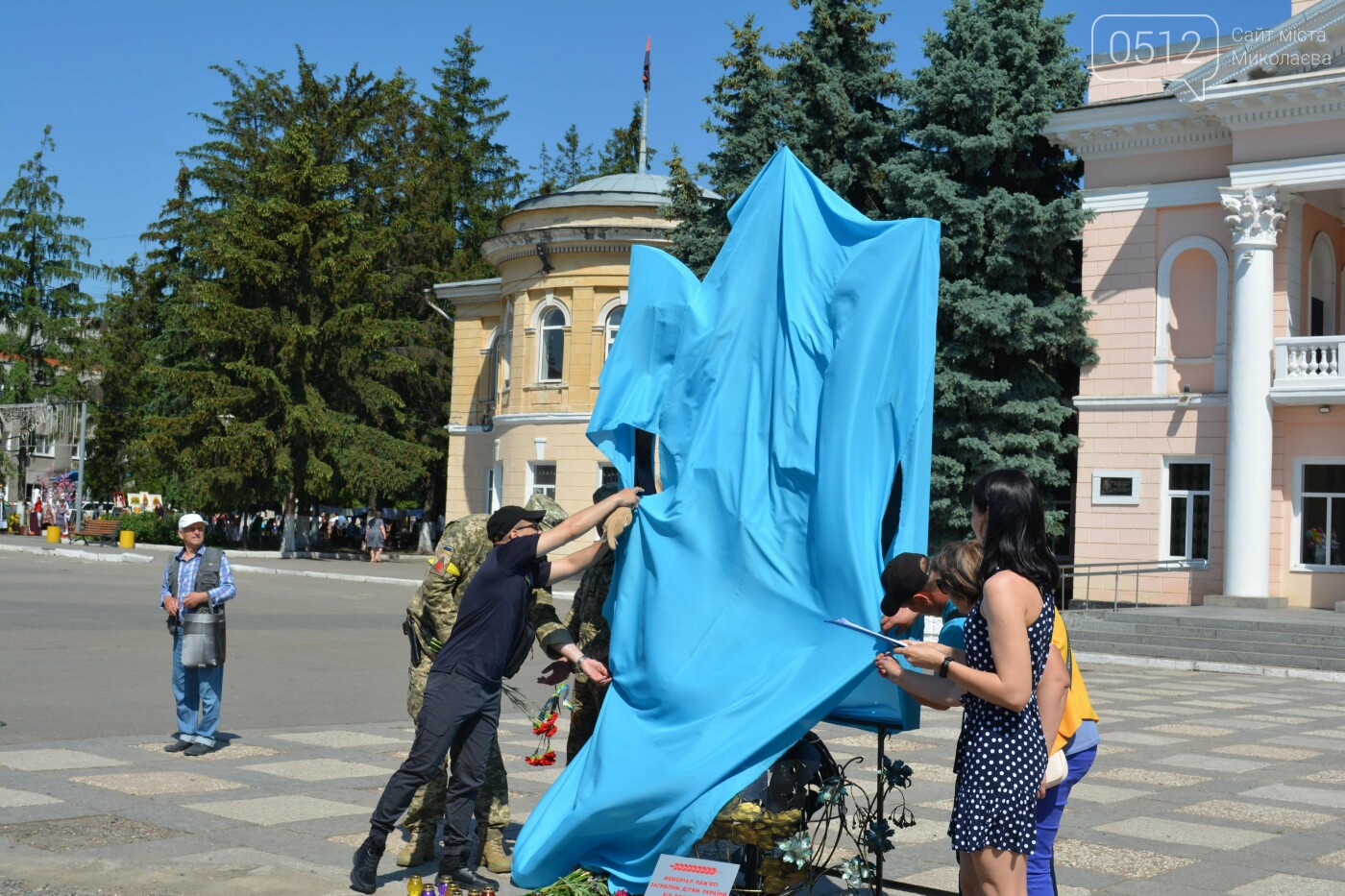 Первомайську на Миколаївщині відкрили Меморіал пам’яті дітям, які загинули через військову агресію росії
