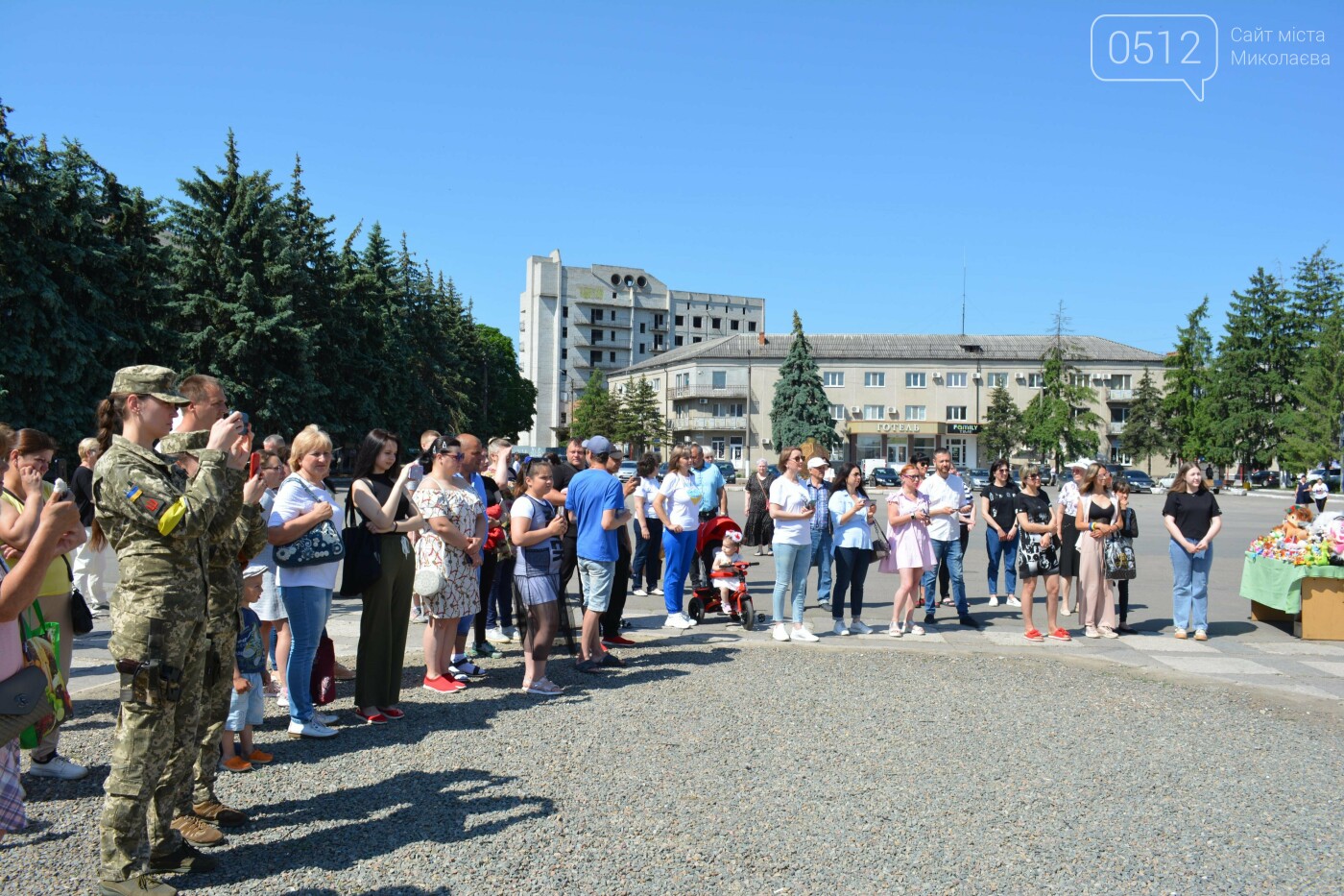 Первомайську на Миколаївщині відкрили Меморіал пам’яті дітям, які загинули через військову агресію росії
