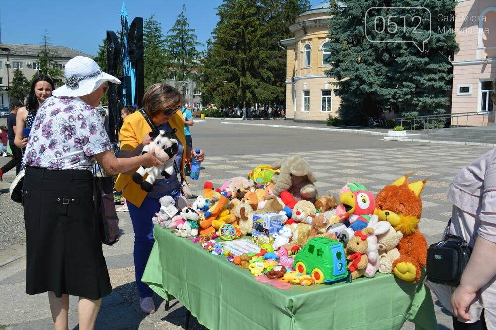 Первомайську на Миколаївщині відкрили Меморіал пам’яті дітям, які загинули через військову агресію росії