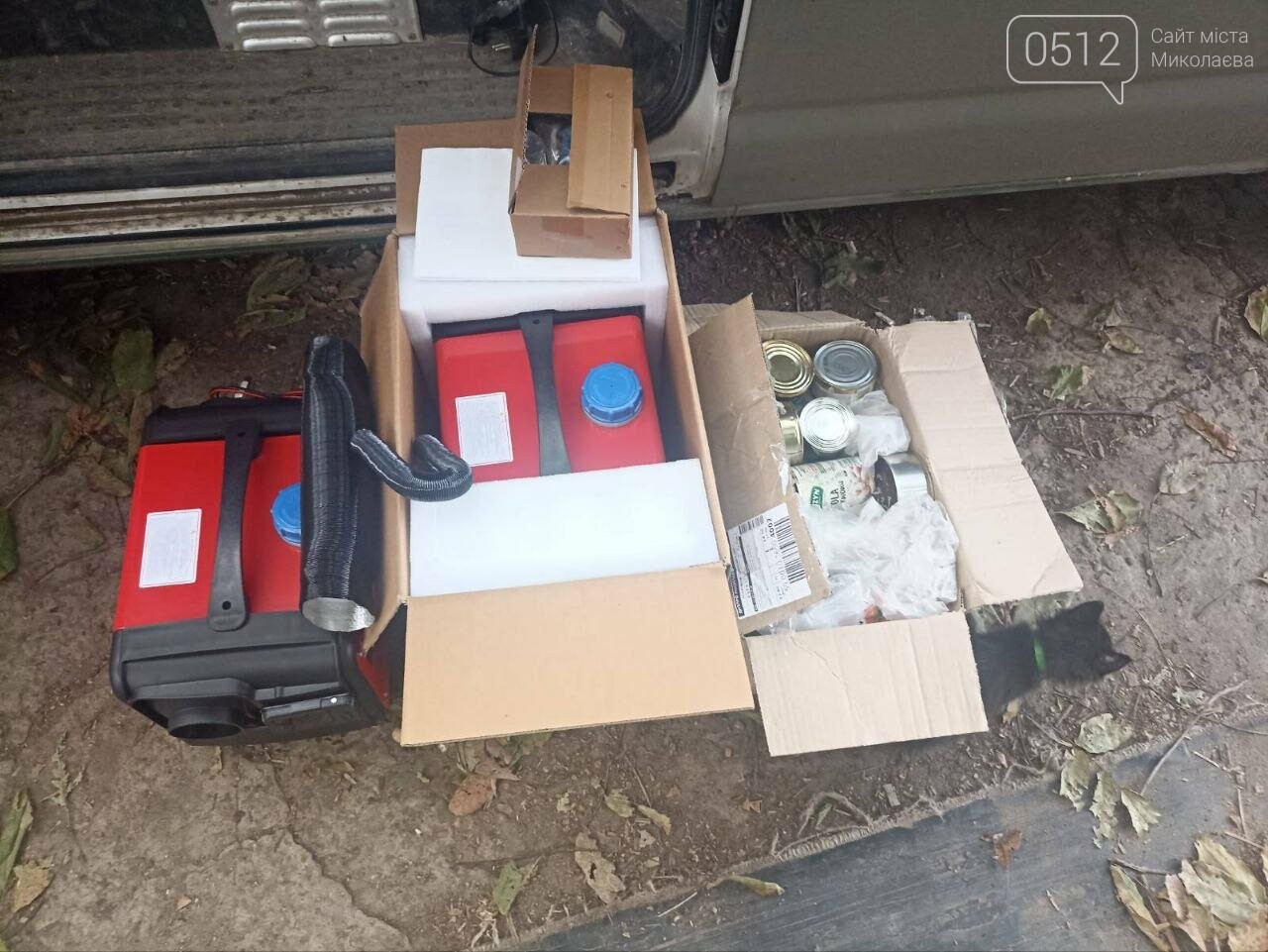 окопні свічки, які житель Первомайська передавав для 79 бригади