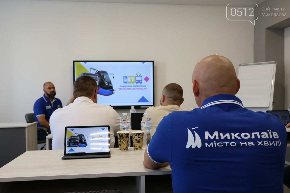 Датская поддержка во время войны: Николаев получил новые троллейбусы и запускает дополнительные маршруты