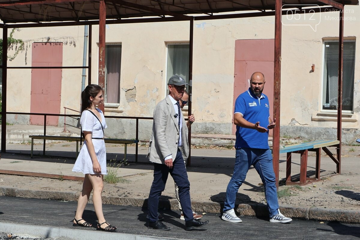 Датская поддержка во время войны: Николаев получил новые троллейбусы и запускает дополнительные маршруты