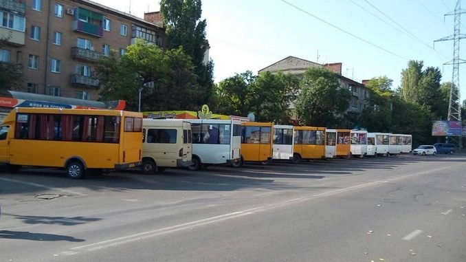 В Николаеве продлили часы работы общественного транспорта