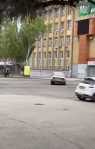 В Николаеве водитель ВАЗа “дрифтовал” на Адмиральской, - ВИДЕО