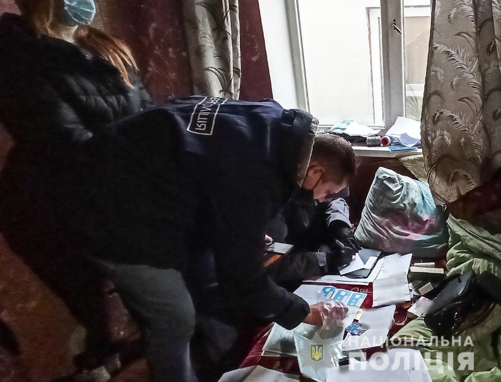 Николаевские полицейские задержали мошенников