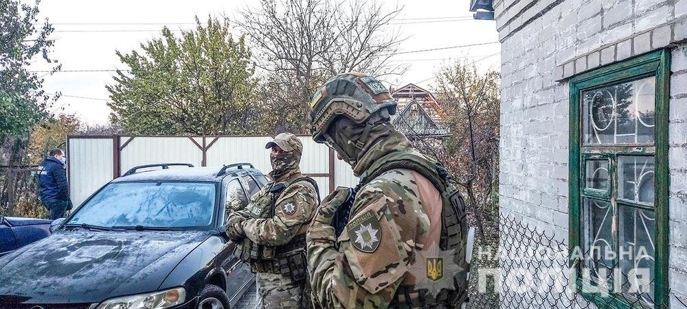 Николаевские полицейские спустя 13 лет задержали подозреваемого в убийстве