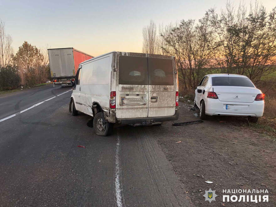 На Николаевщине столкнулись 4 автомобиля
