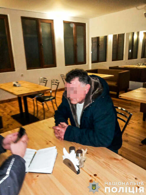 На Николаевщине полиция задержала мужчин, которые устроили “криминальную сходку”