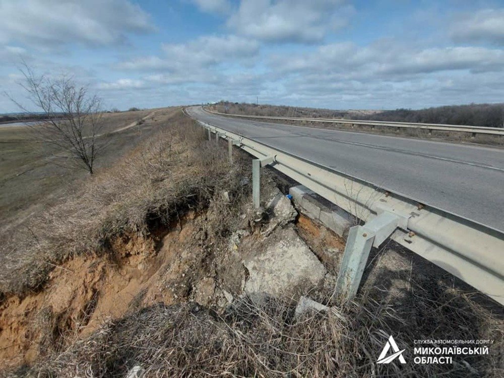 Кража плит водосброса Кража плит водосброса