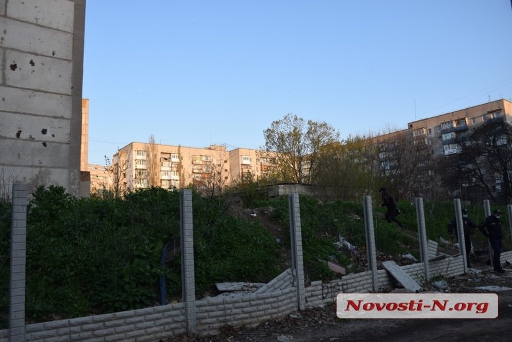В Николаеве на заброшенной стройке нашли труп девушки