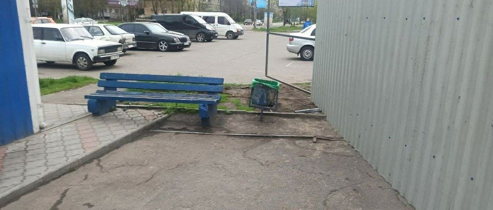 “Перекрыл тротуар для пешеходов”: в Николаеве на подрядчика, который ремонтирует супермаркет, составили админпротоколы,- ФОТО  