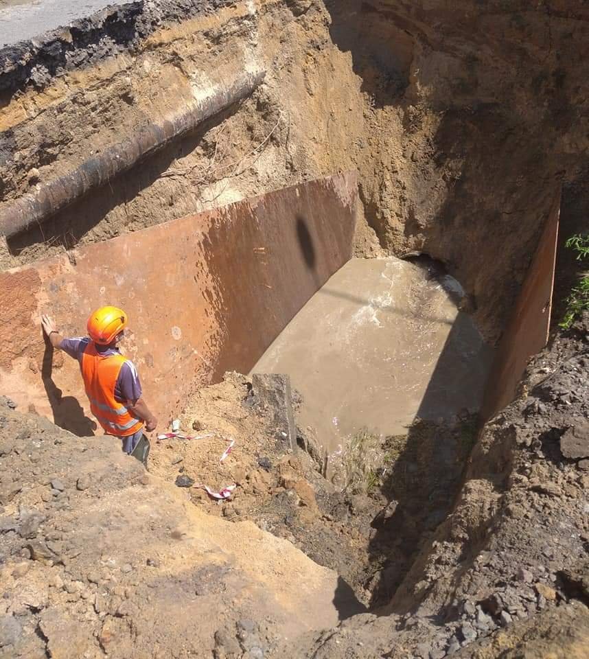 В Николаеве устраняют провал по Троицкой: движение для транспорта осложнено, - ФОТО