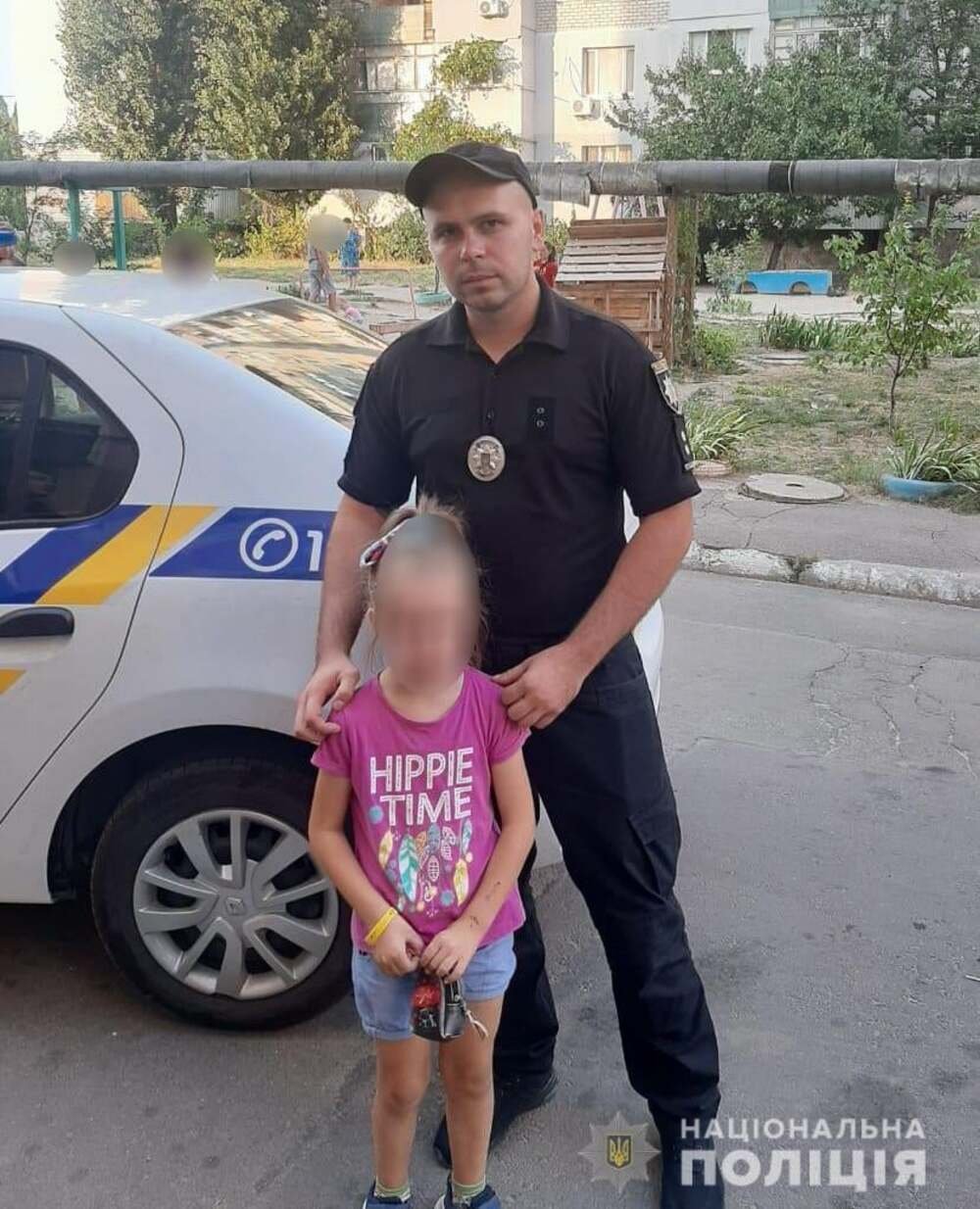 Полицейские нашли девочку Полицейские нашли девочку