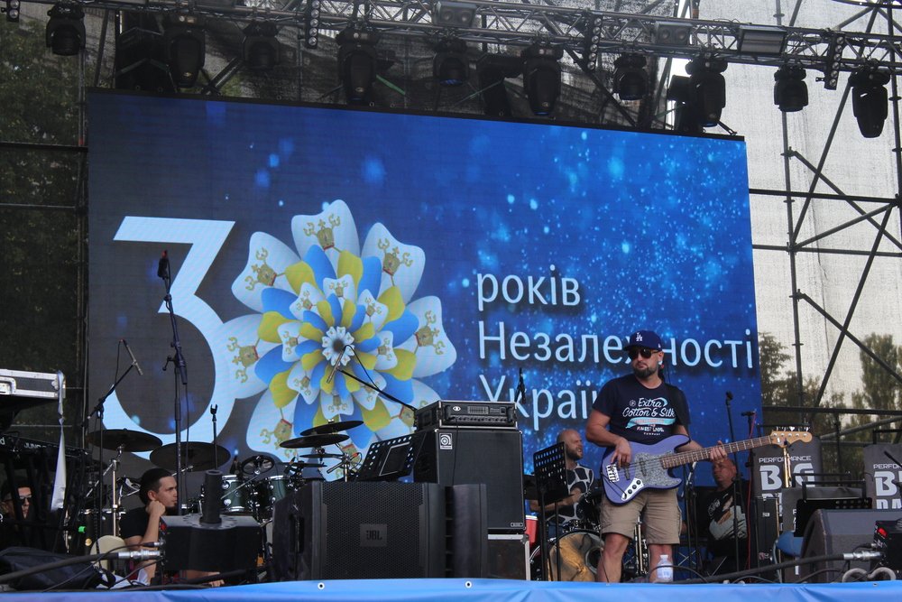 Воздушные шары, фуд-корты и около 150-ти коллективов: в Николаеве проходит концерт ко Дню Независимости, - ФОТОРЕПОРТАЖ