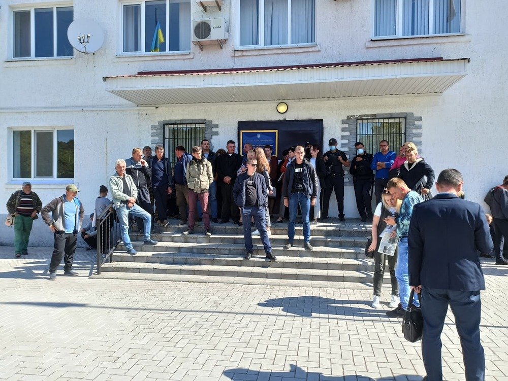На Николаевщине сотрудники заблокировали работу предприятия, Николаевская область
