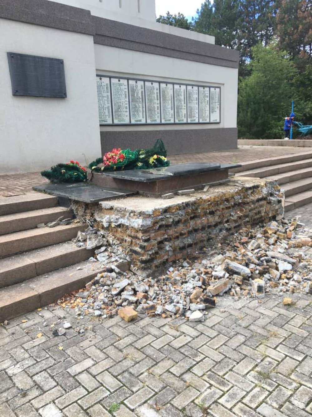 Мемориал в Ковалевке Мемориал в Ковалевке